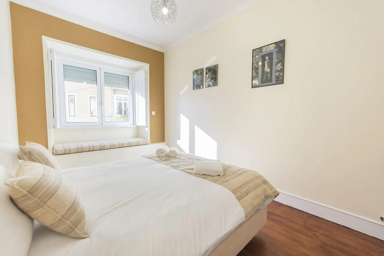 Апартаменты Spacious 4Bdr River View Лиссабон