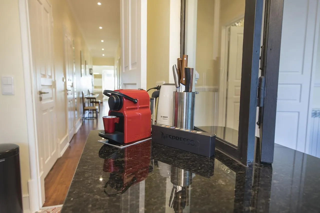 Spacious 4Bdr River View Apartment Lisbon 0*,
